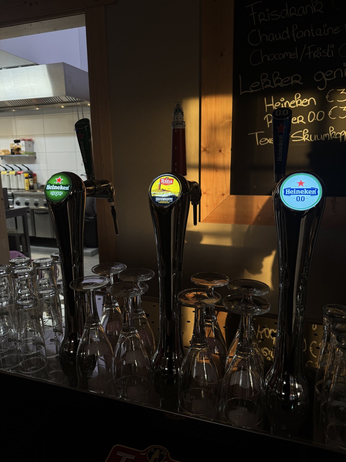 Biertaps en een goed glas bij De Hoeverij bij Alkmaar